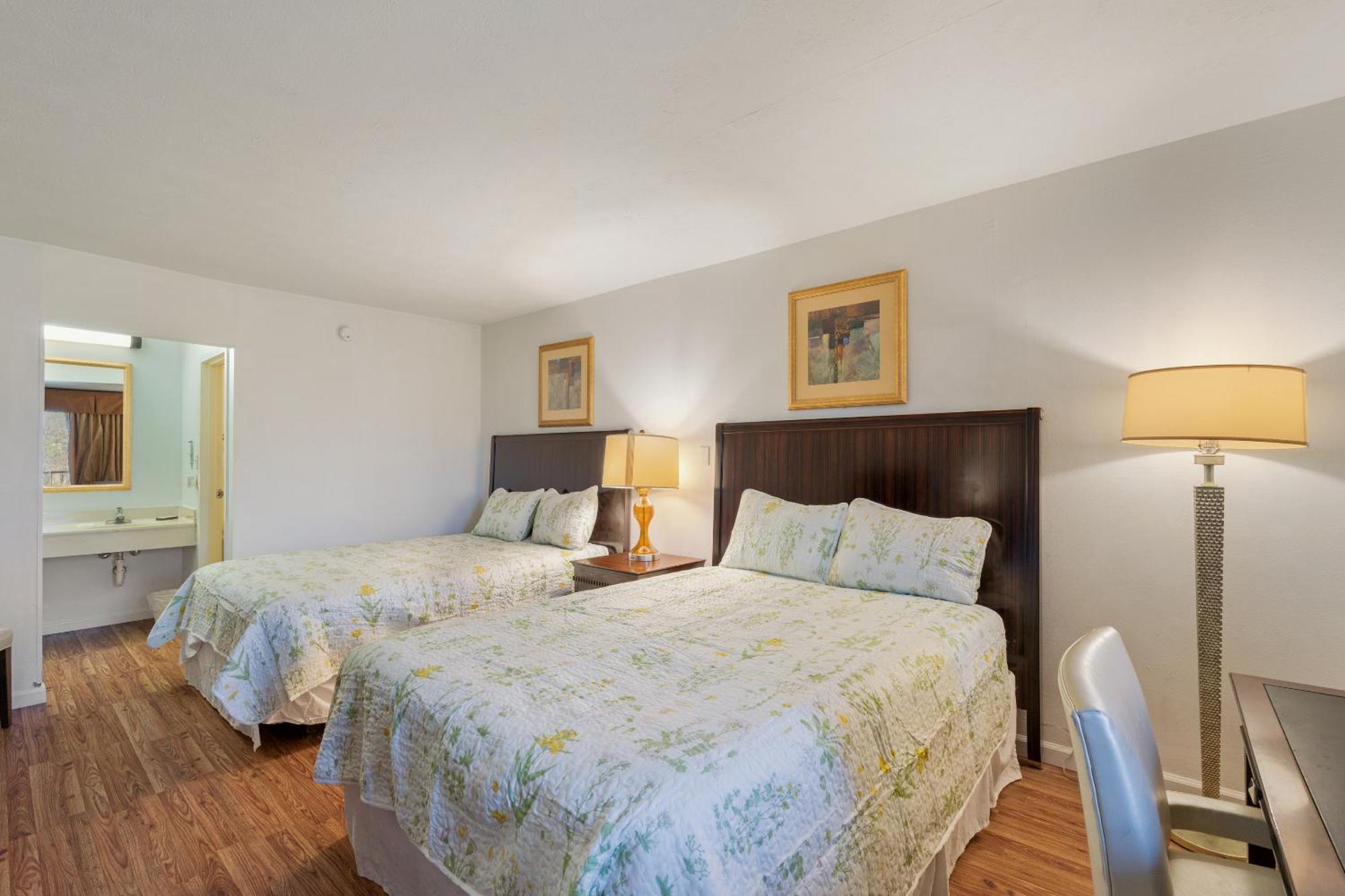 Williamsburg Suites Exteriér fotografie