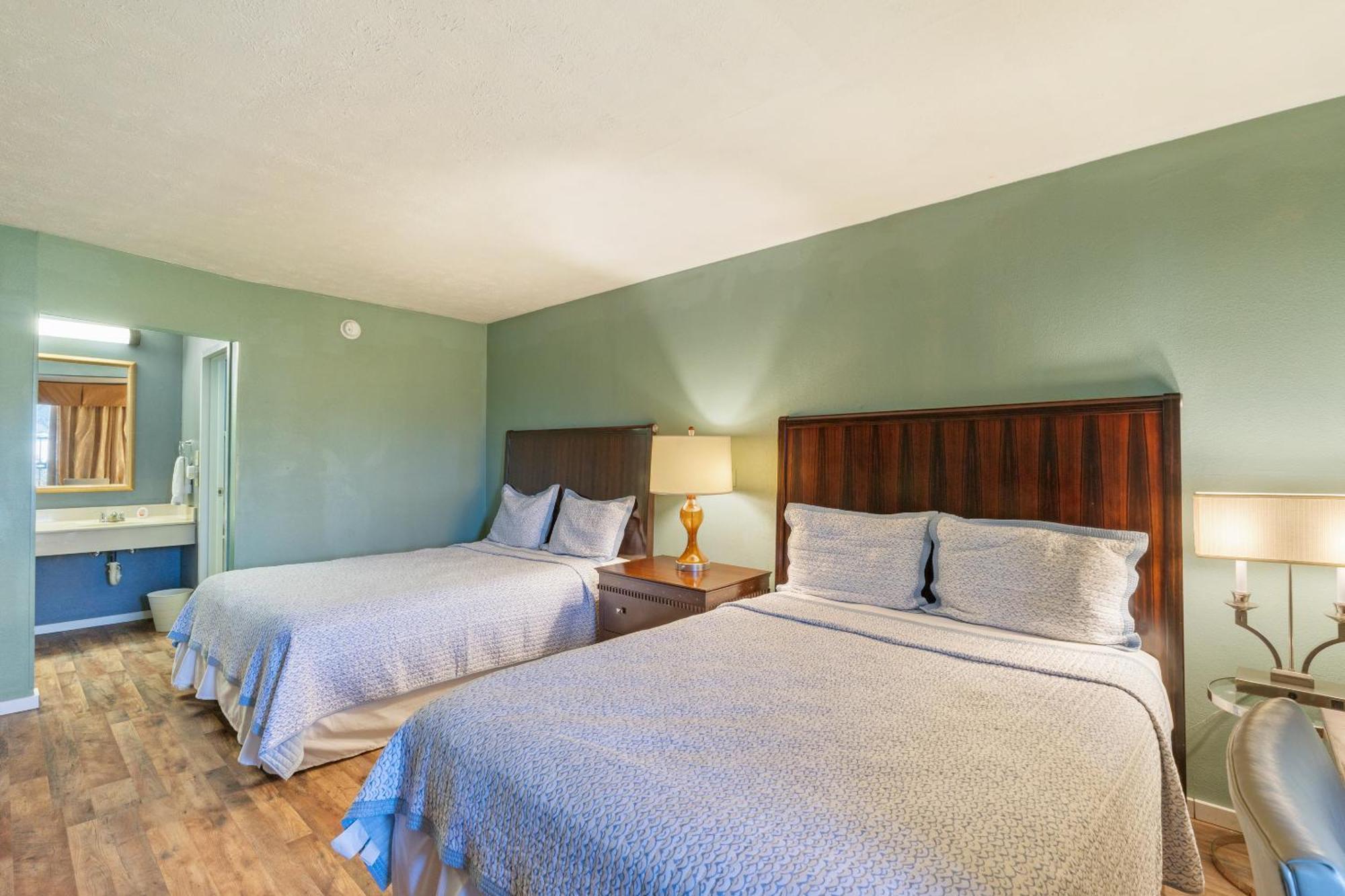 Williamsburg Suites Exteriér fotografie